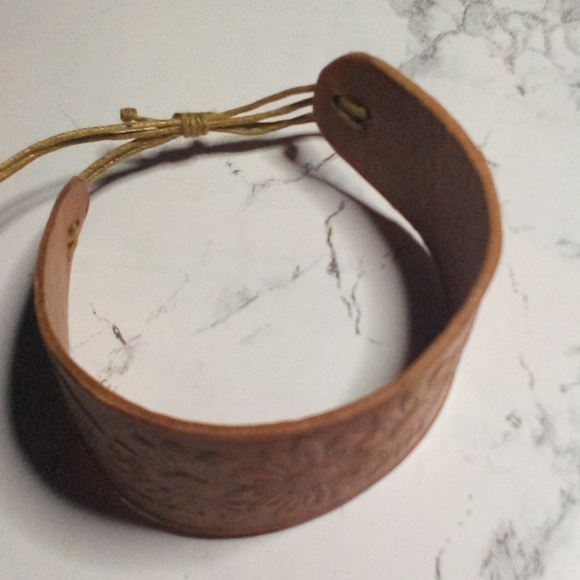Artisan Hand Crafted Tooled Leather Cuff Bracelet - Picture 9 of 11